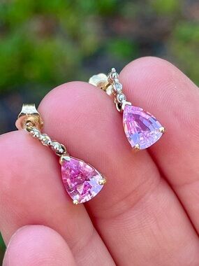 Pink Trillion-Cut/ pear Drop pink topaz Earrings in Gold 10k